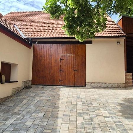 Apartmany Pulgary Bulhary Exteriör bild