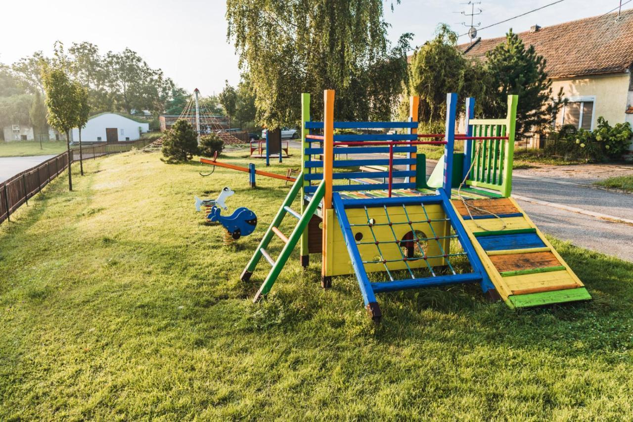 Apartmany Pulgary Bulhary Exteriör bild